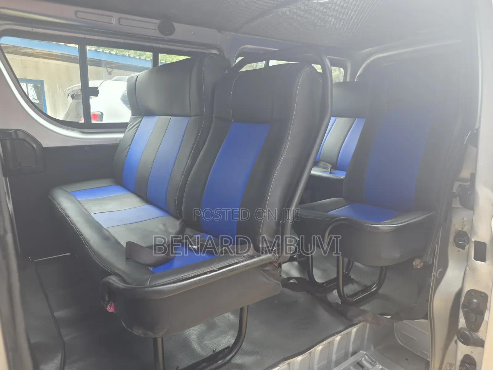 Toyota HiAce 2016 Silver