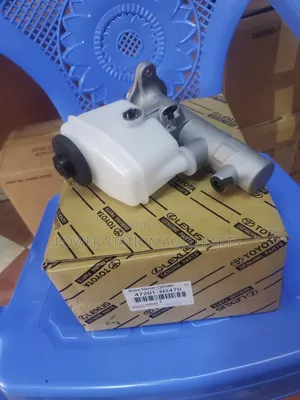 Toyota LC 79 / 78 / 76 / 75 Series Brake Master Cylinder