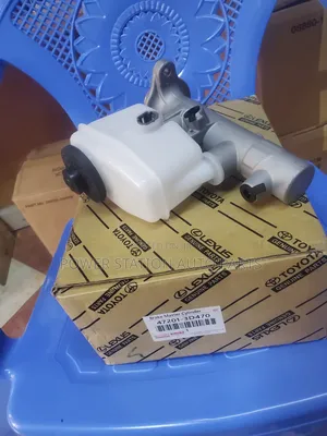 Toyota LC 79 / 78 / 76 / 75 Series Brake Master Cylinder