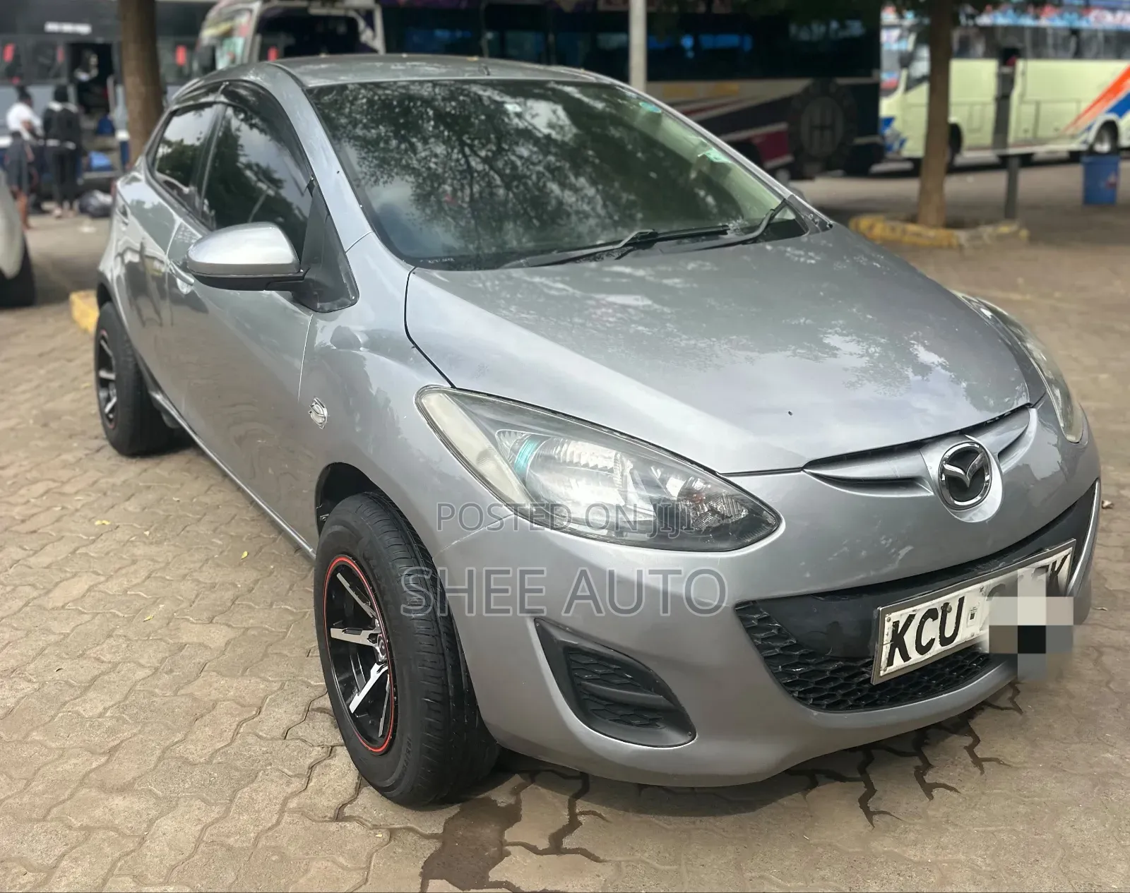 Mazda Demio 2013 Silver