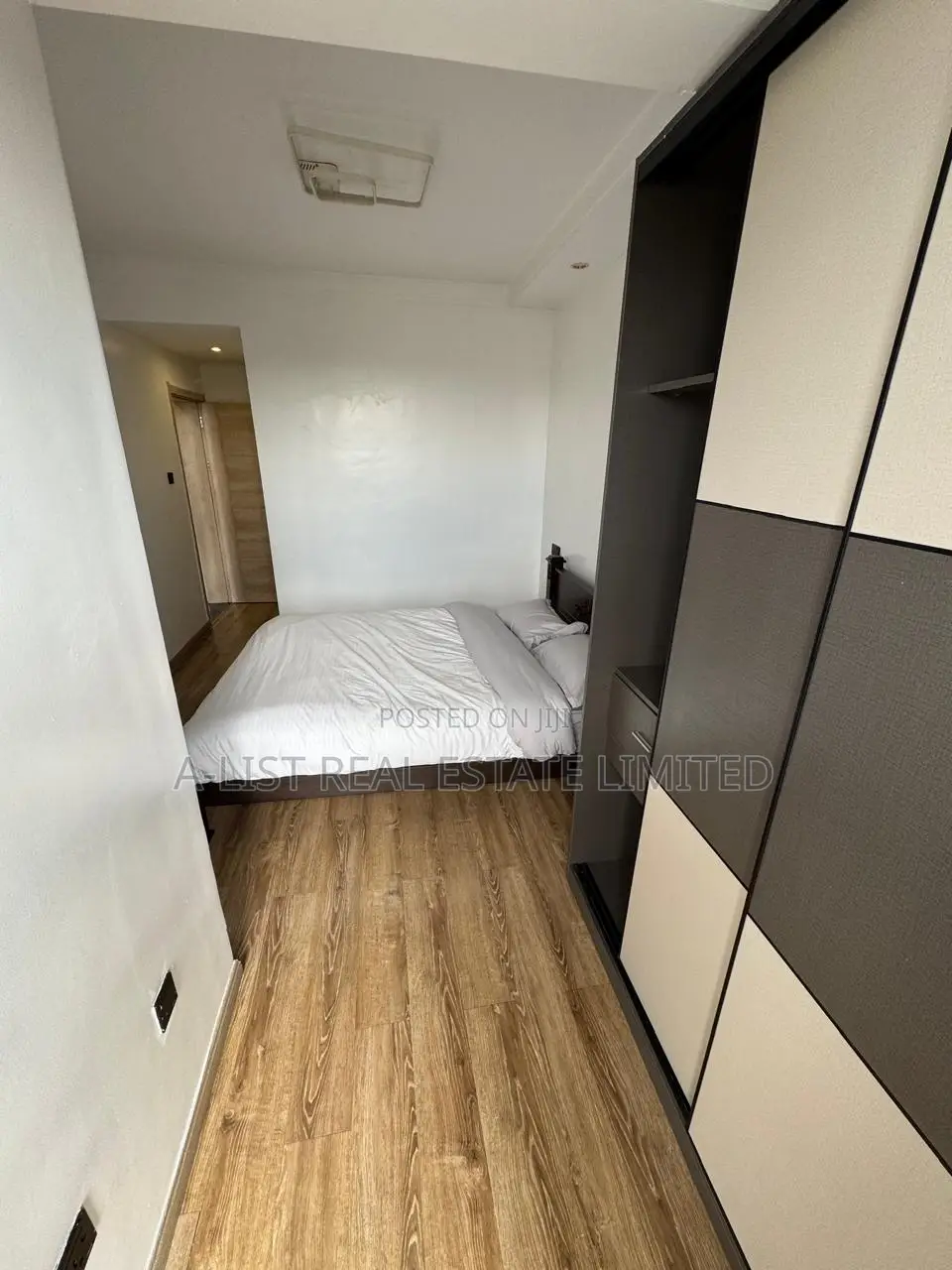 Furnished 4bdrm Apartment in Valley Arcade for rent
