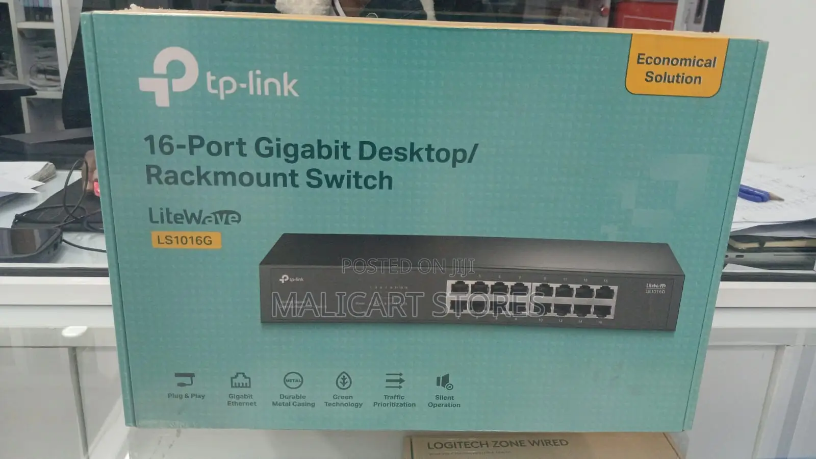 TP-Link LS1016G 16-Port Gigabit Desktop/Rackmount Switch