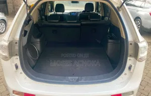 Mitsubishi Outlander 2014 White