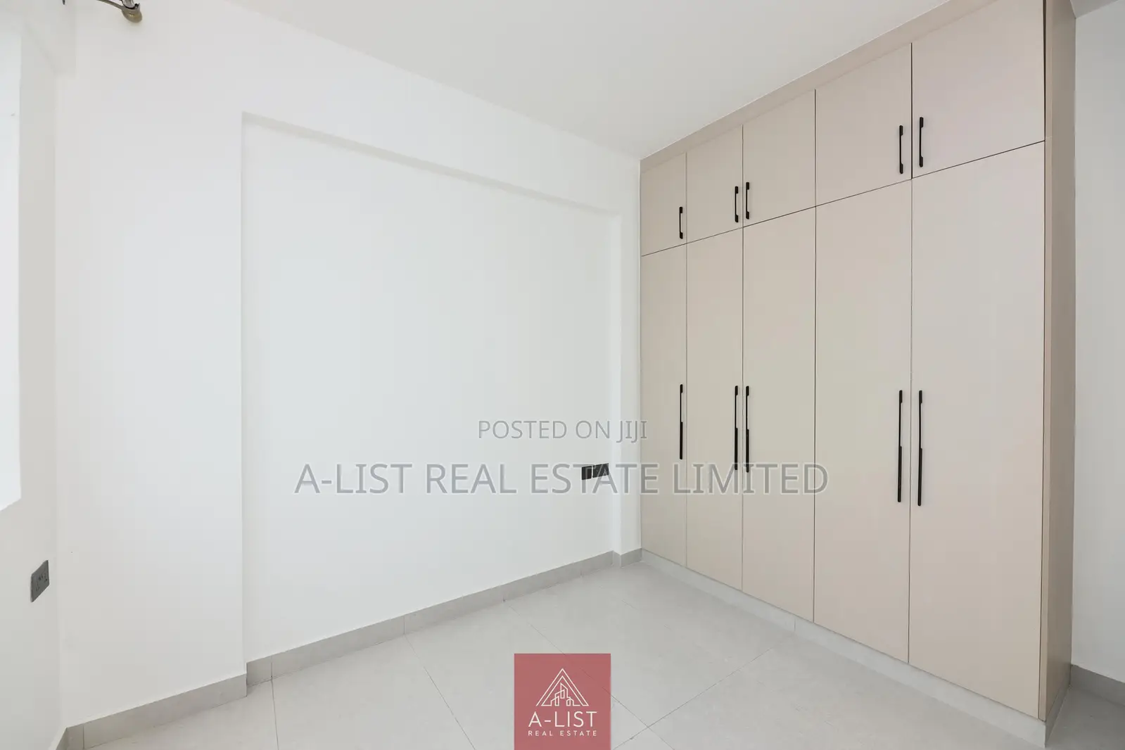 2bdrm Apartment in Parklands/Highridge for sale