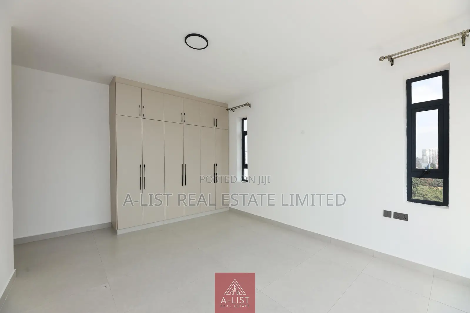 2bdrm Apartment in Parklands/Highridge for sale