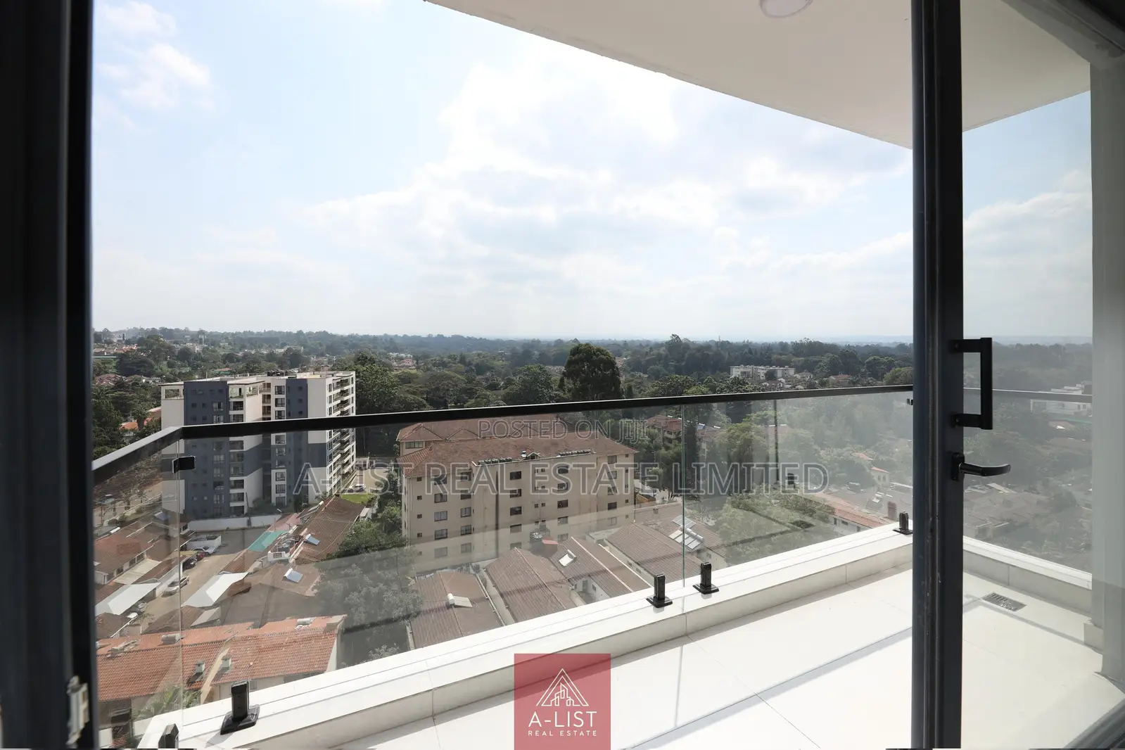 2bdrm Apartment in Parklands/Highridge for sale