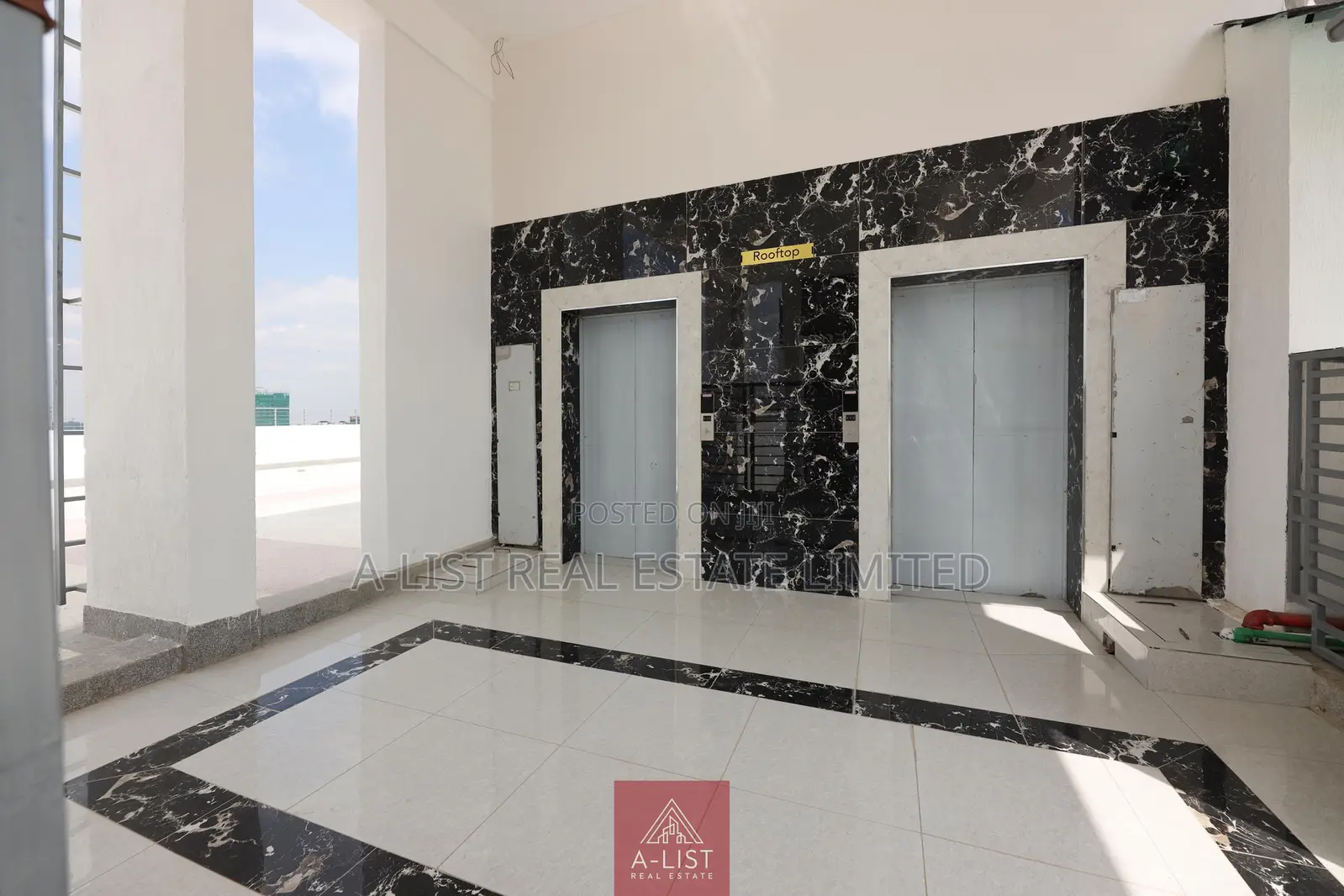 2bdrm Apartment in Parklands/Highridge for sale