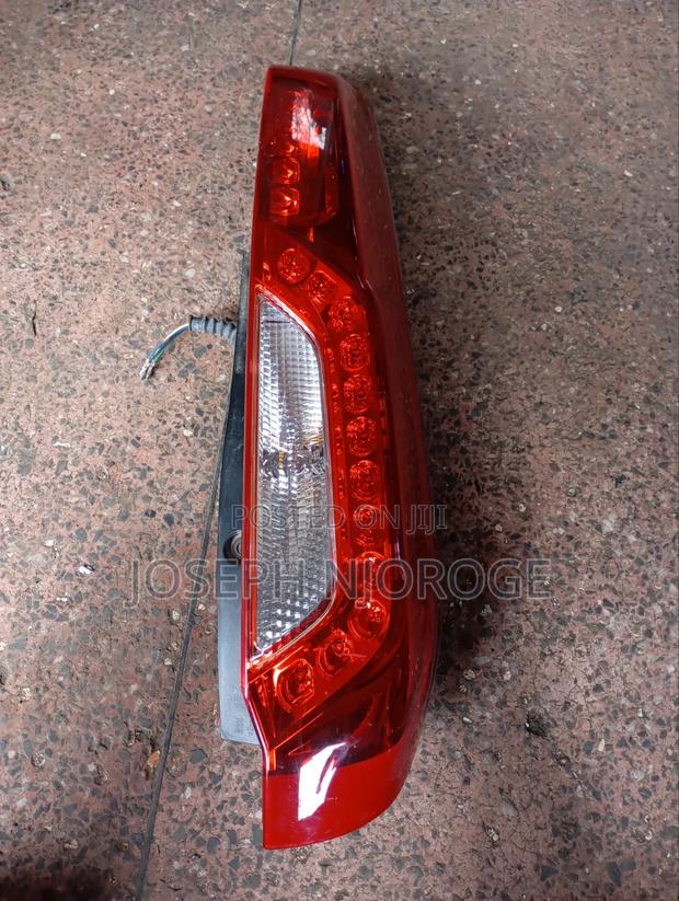 Nissan X-Trail Nt31 Taillight