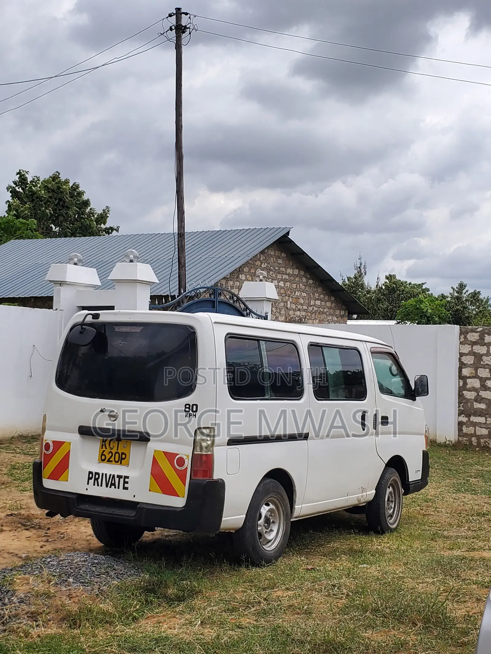 Nissan Caravan 2010 White