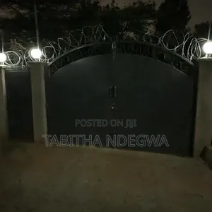 Solar Gate Lights