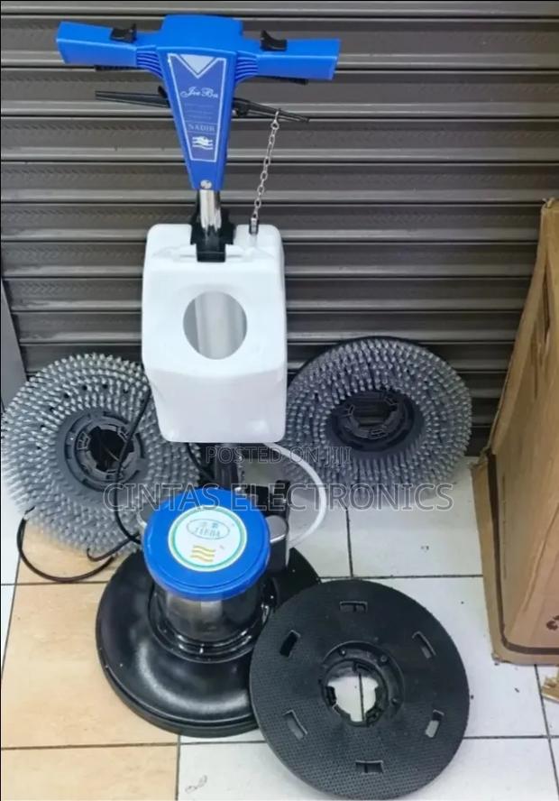 Floor Scrubber Machine - thumbnail 2