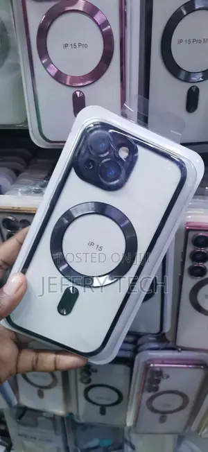 Clear MagSafe-compatible Shockproof Phone Case for the iPhone 15