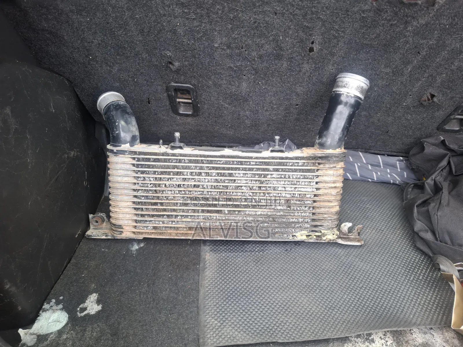 Turbo Intercooler Mitsubishi Shogun Quick Sale - Leaky Needs Welding