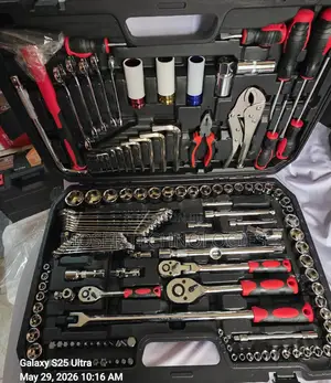 Professional 128PCS Mechanic Tool Kit With Ratchets & Sockets