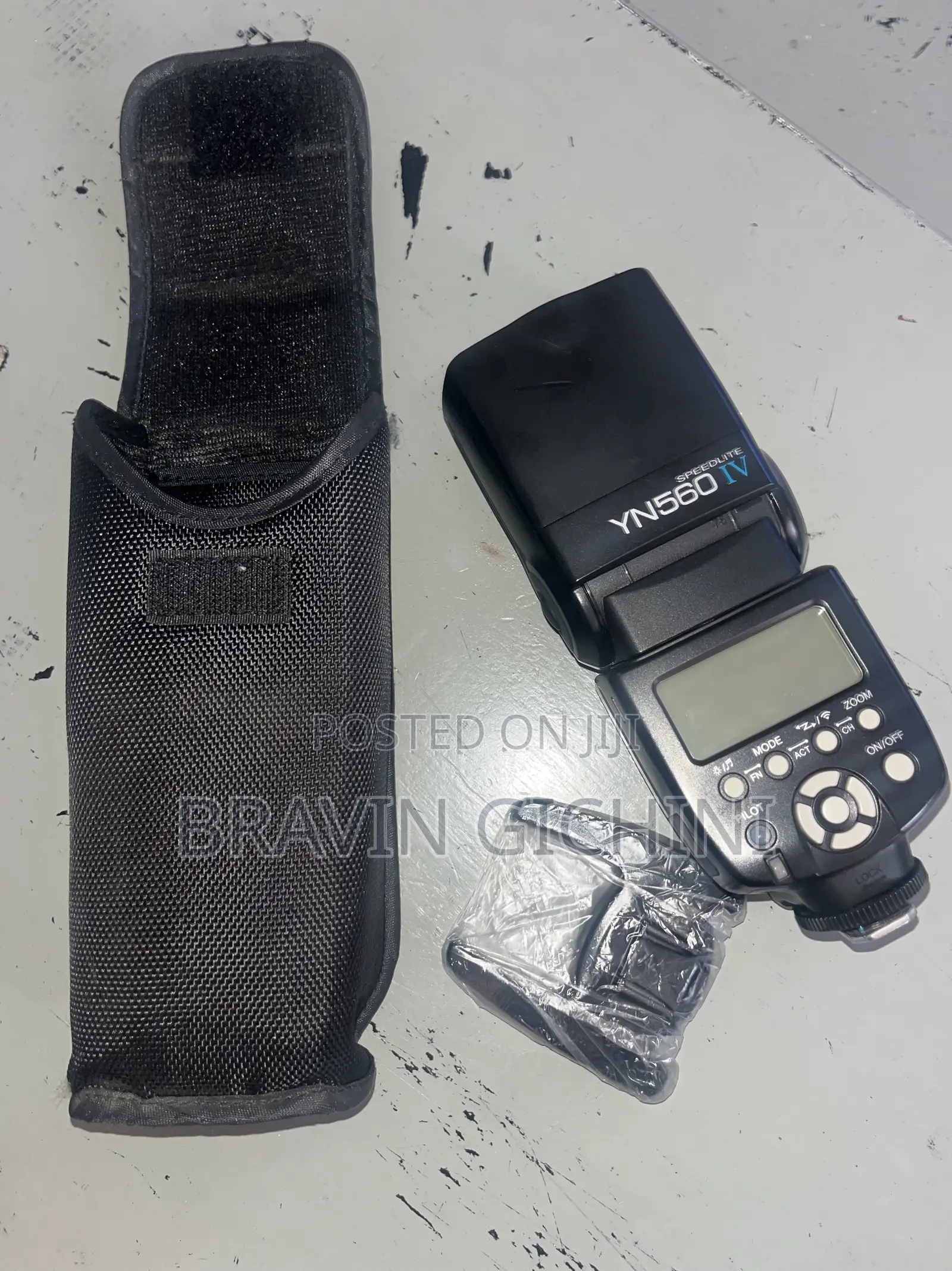 Yongnuo YN560 IV Speedlight Flash – Excellent Condition