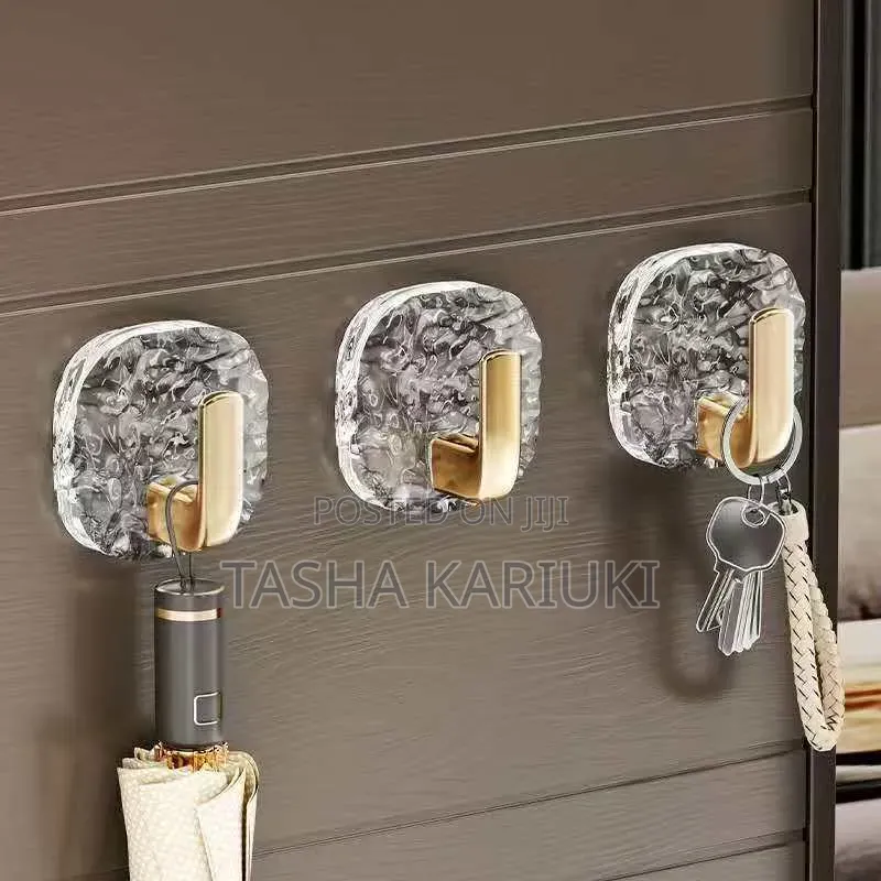 *Set of 5 Golden Acrylic Hooks*