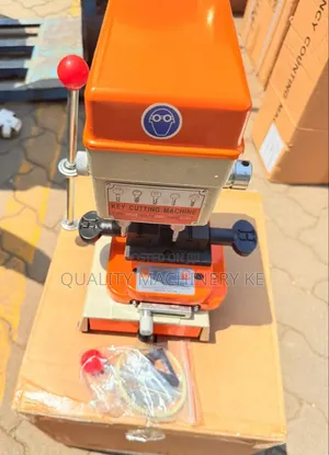 Easy to Use Key Cutting Machine