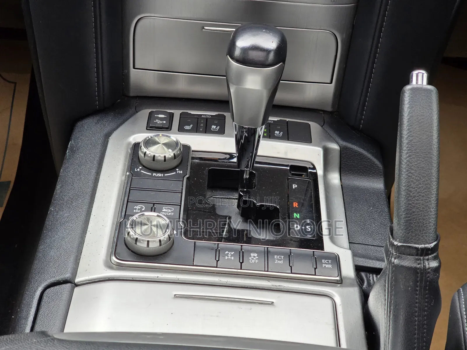Toyota Land Cruiser 4.5 V8 VXR 2019 Gray