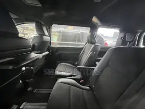 Toyota Noah 2019 Ivory