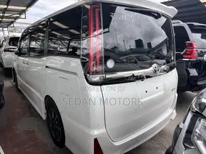 Toyota Noah 2019 Ivory