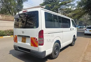 Toyota HiAce 2016 White
