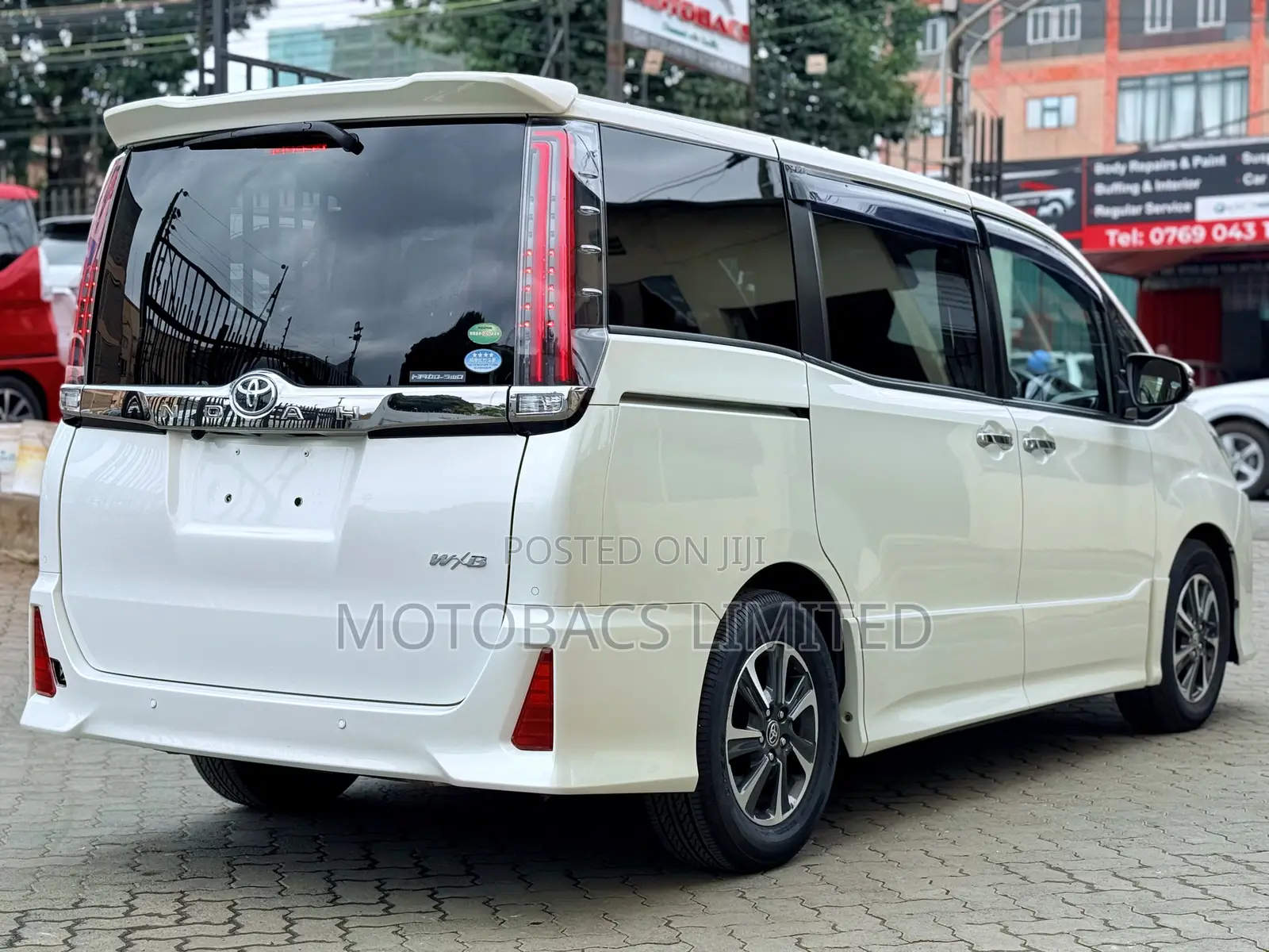 Toyota Noah 2.0 FWD (7 Seater) 2019 Pearl