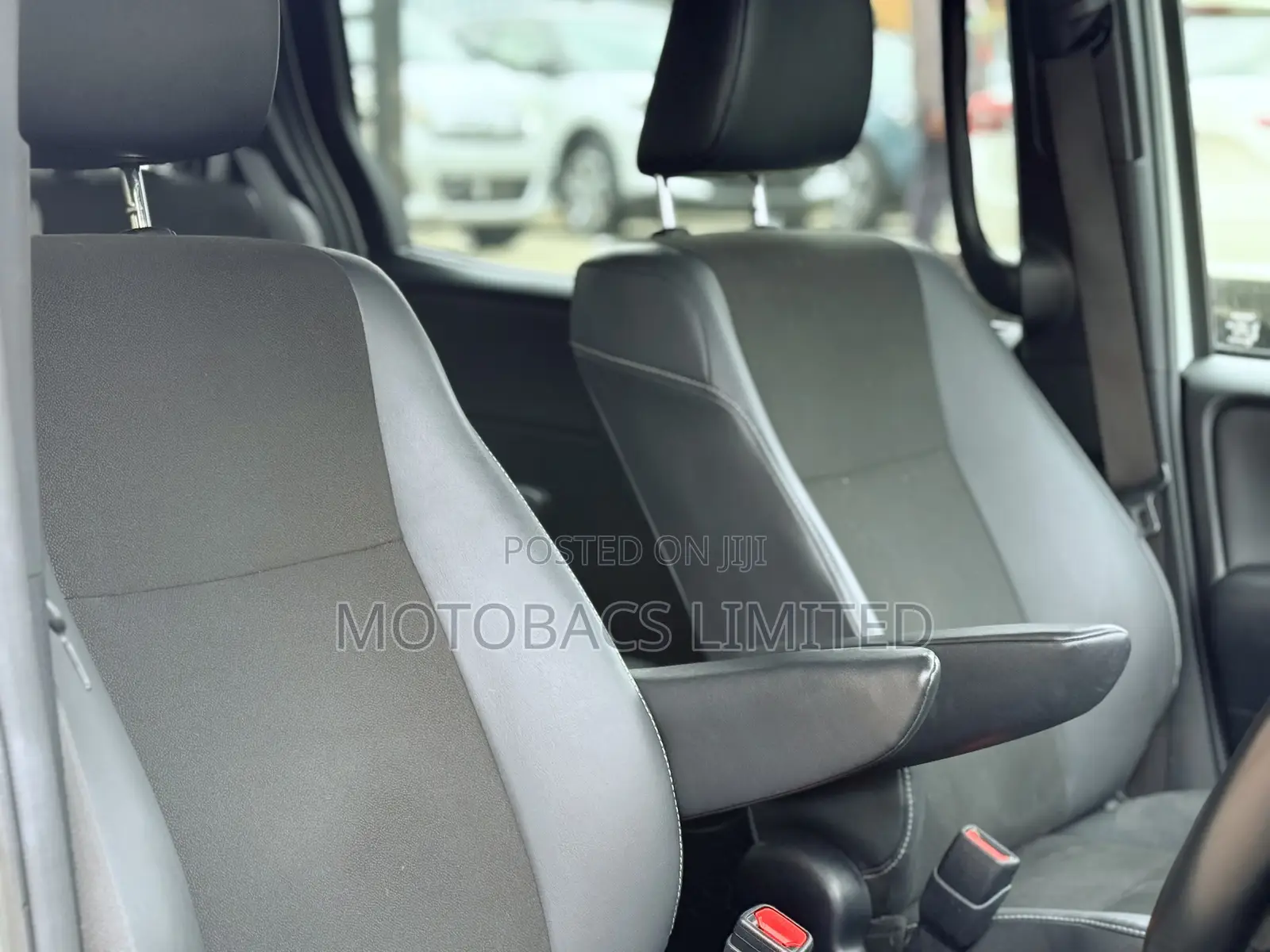 Toyota Noah 2.0 FWD (7 Seater) 2019 Pearl
