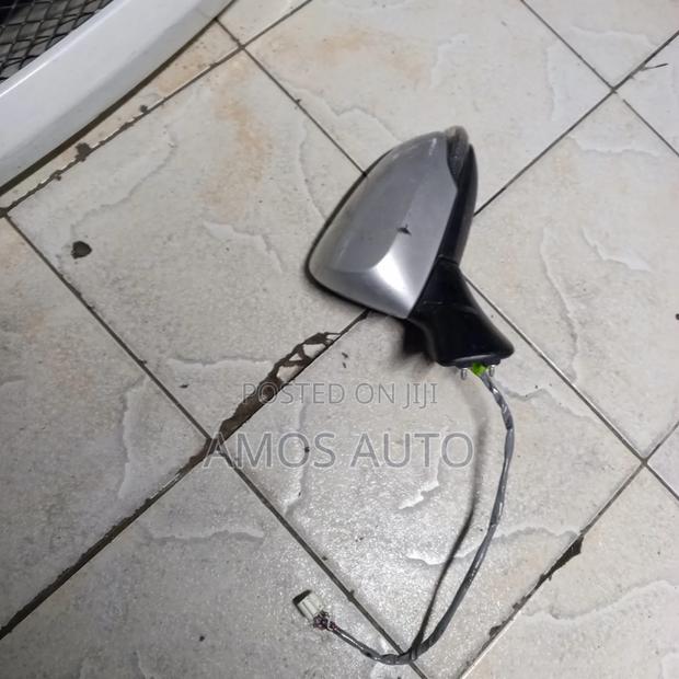 Fielder/Axio 2012 (161) Side Mirror - main view