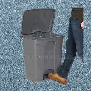 Competitive Prices 30L Litres Step Pedal Dust Bin Trash Cans
