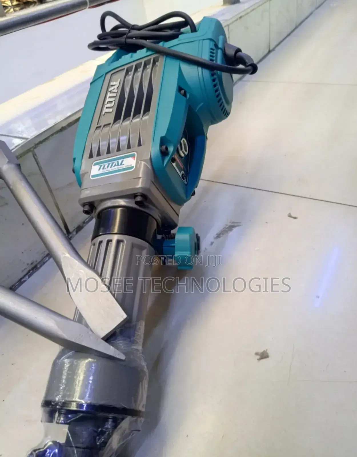 Professional Concrete Breaker With Accessories
