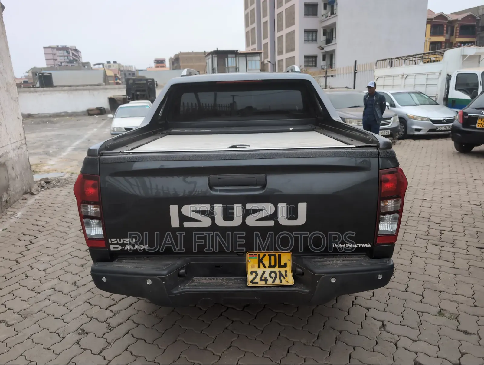 Isuzu D-MAX 2023 Gray
