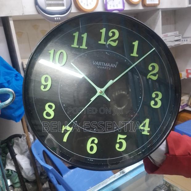 Wall Clock (Lights During the Night) - thumbnail 3