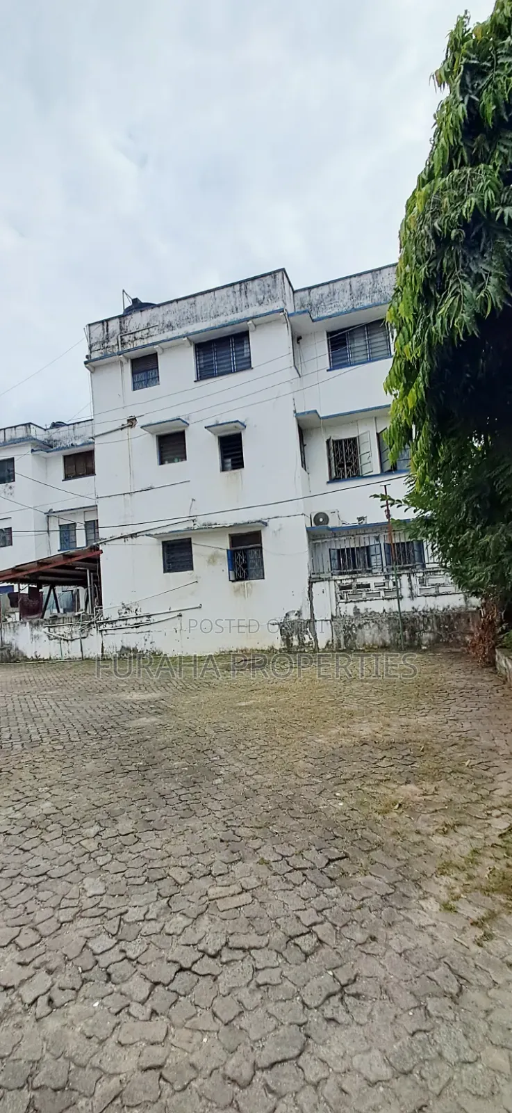 3bdrm Block of Flats in Mombasa Island, Moi Avenue (Msa) for sale