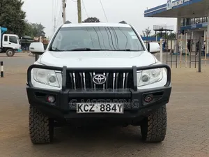 Toyota Land Cruiser Prado 2013 White
