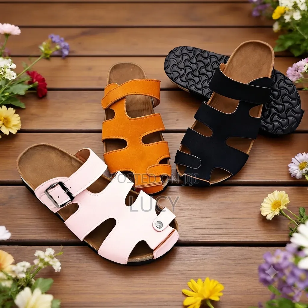 Trendy Comfort Cut-Out Summer Sandals - Brand New