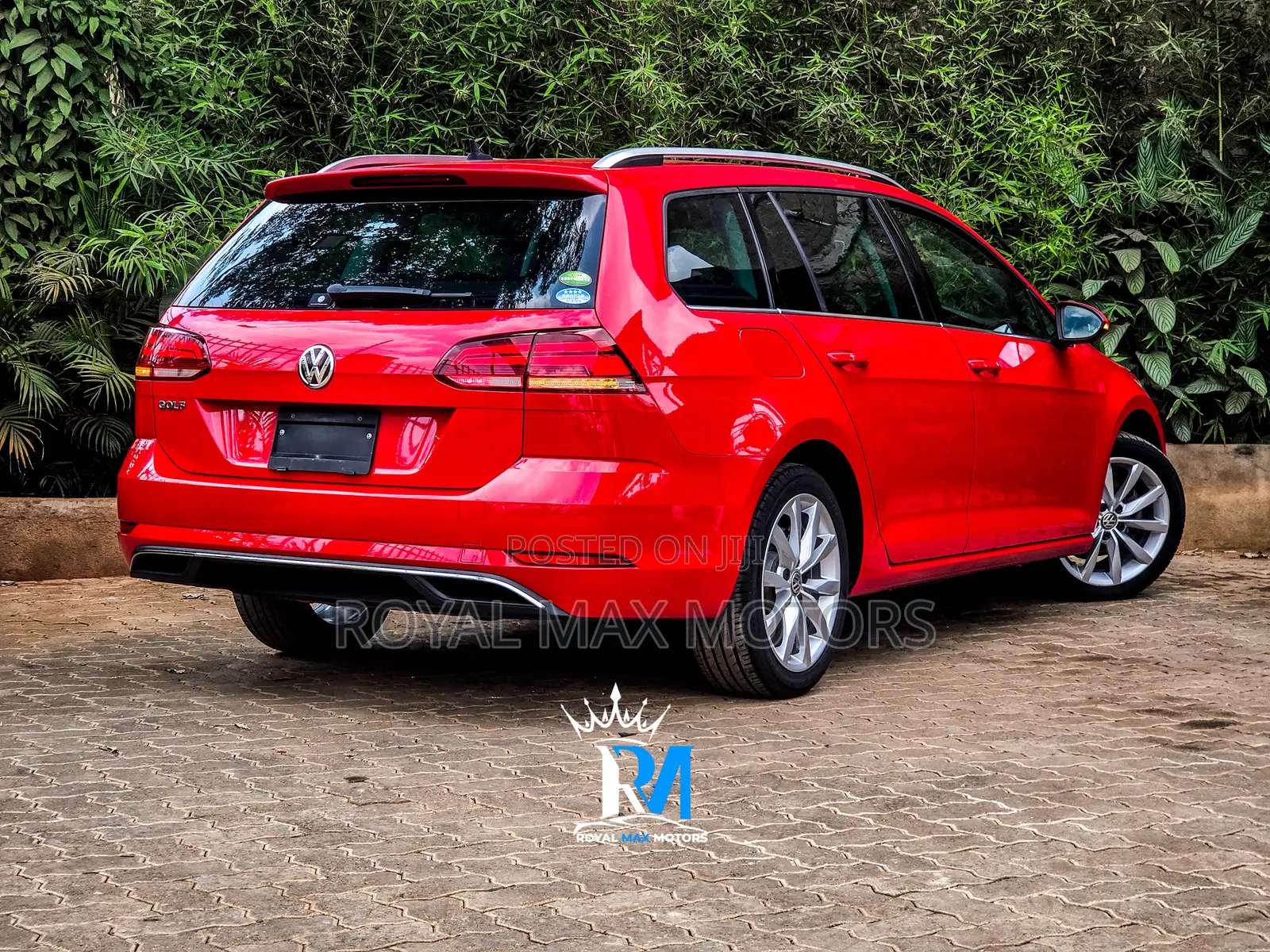 Volkswagen Golf Variant 2019 Red