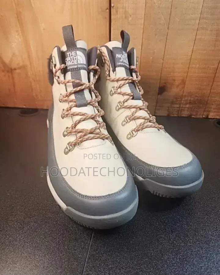 The North Face Back to Berkeley Men’s Hiking Boots Waterproof