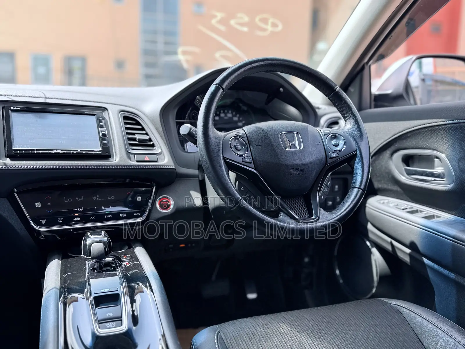 Honda Vezel 1.5 Hybrid 2WD 2019 Pearl