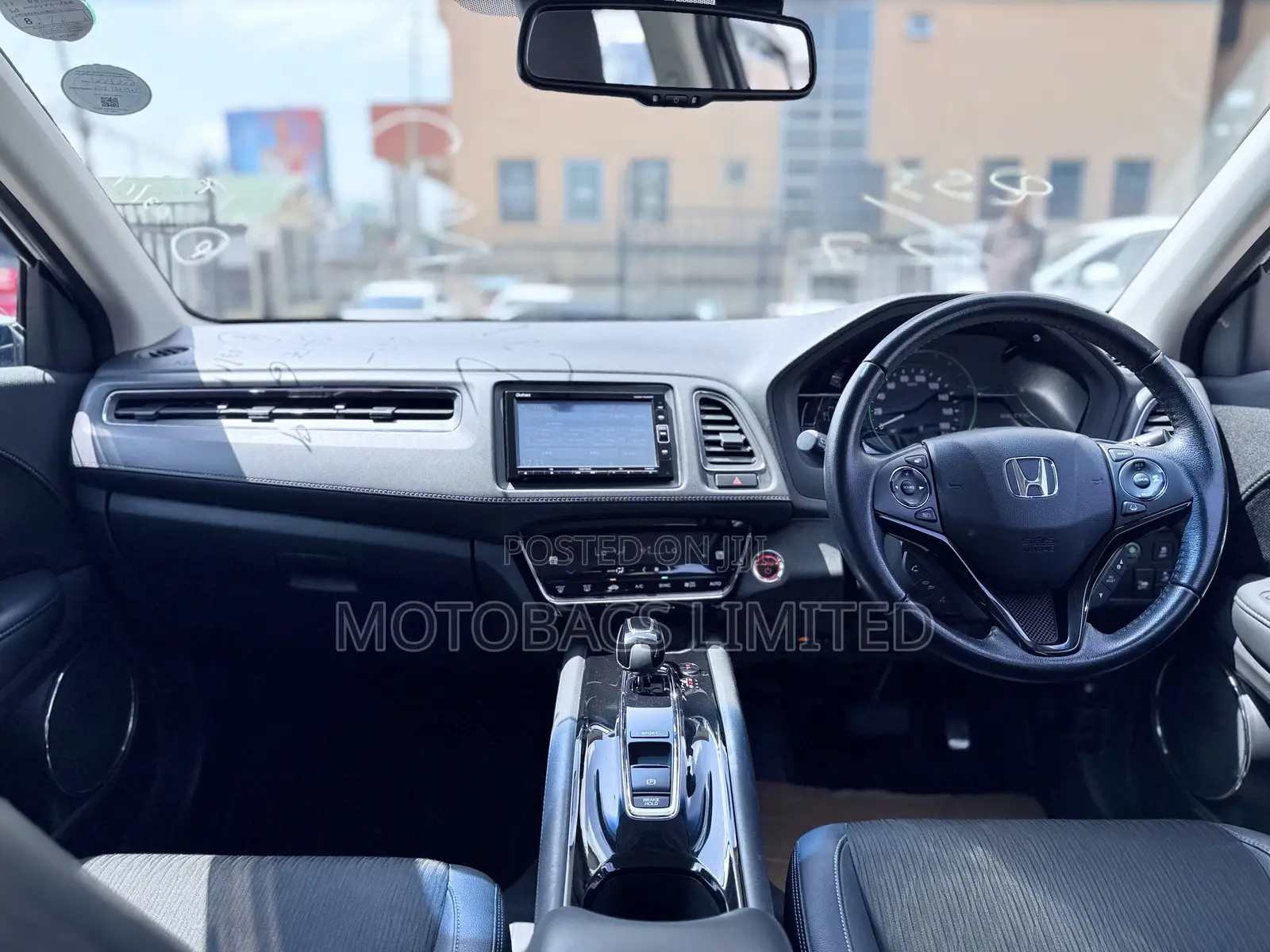 Honda Vezel 1.5 Hybrid 2WD 2019 Pearl