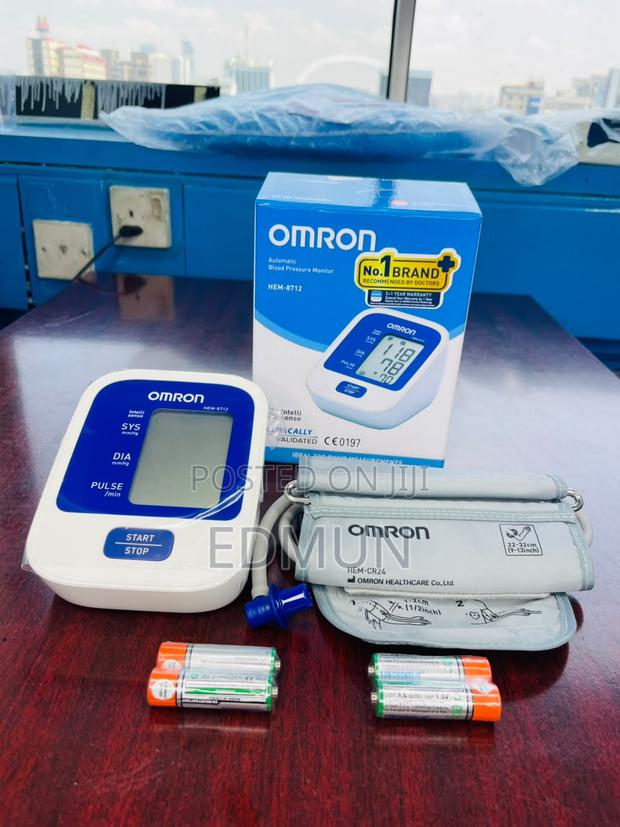 Omron M2 HEM-8712 Blood Pressure Monitor