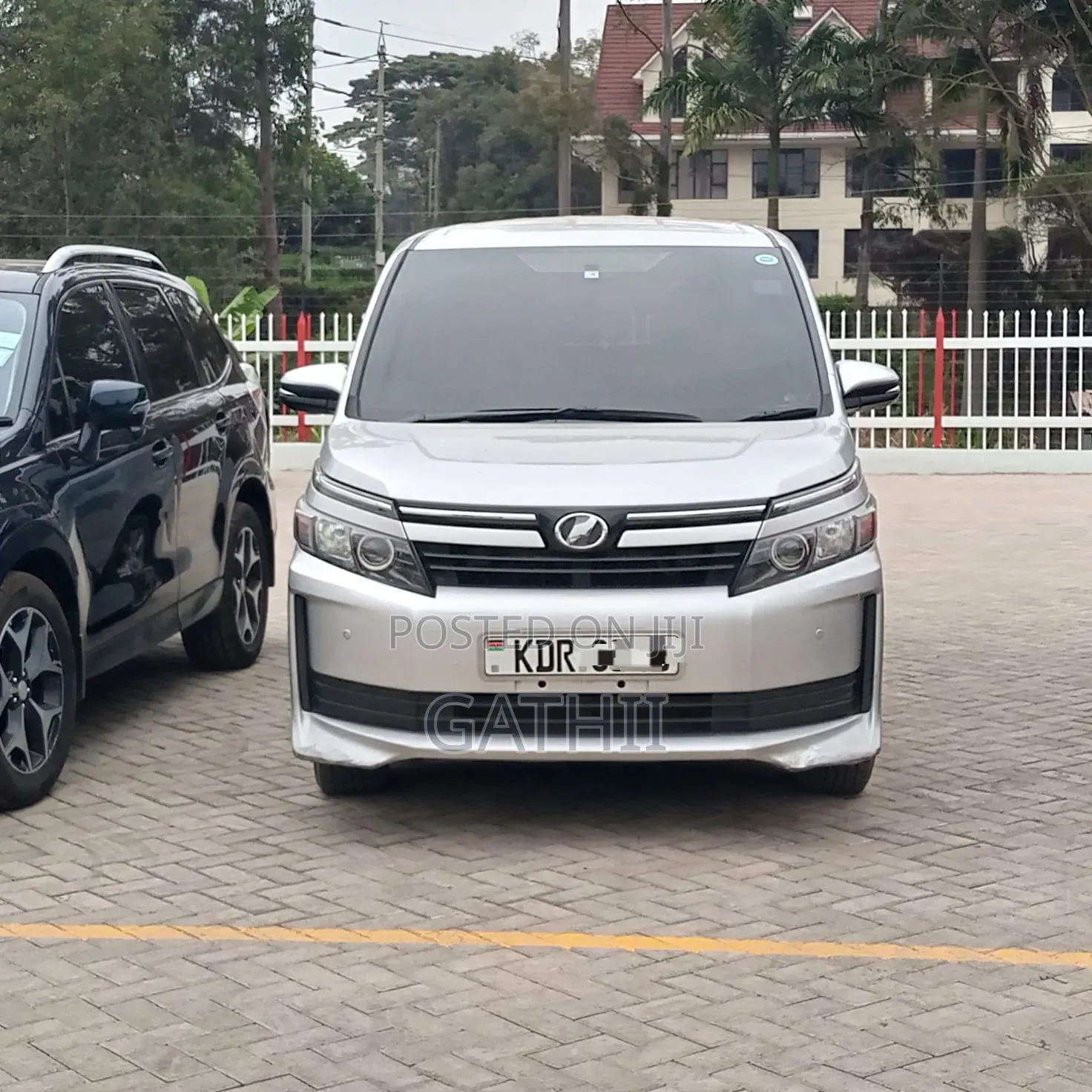Toyota Voxy 2017 Silver
