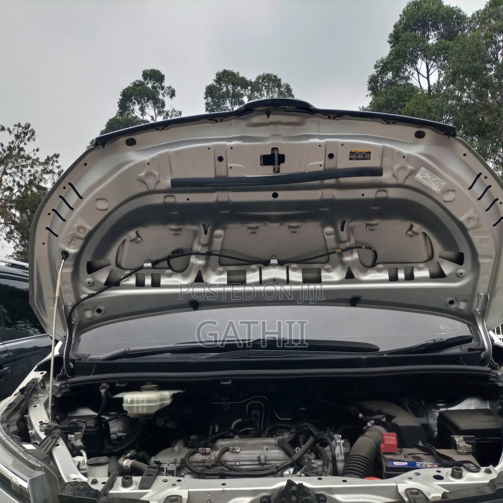 Toyota Voxy 2017 Silver