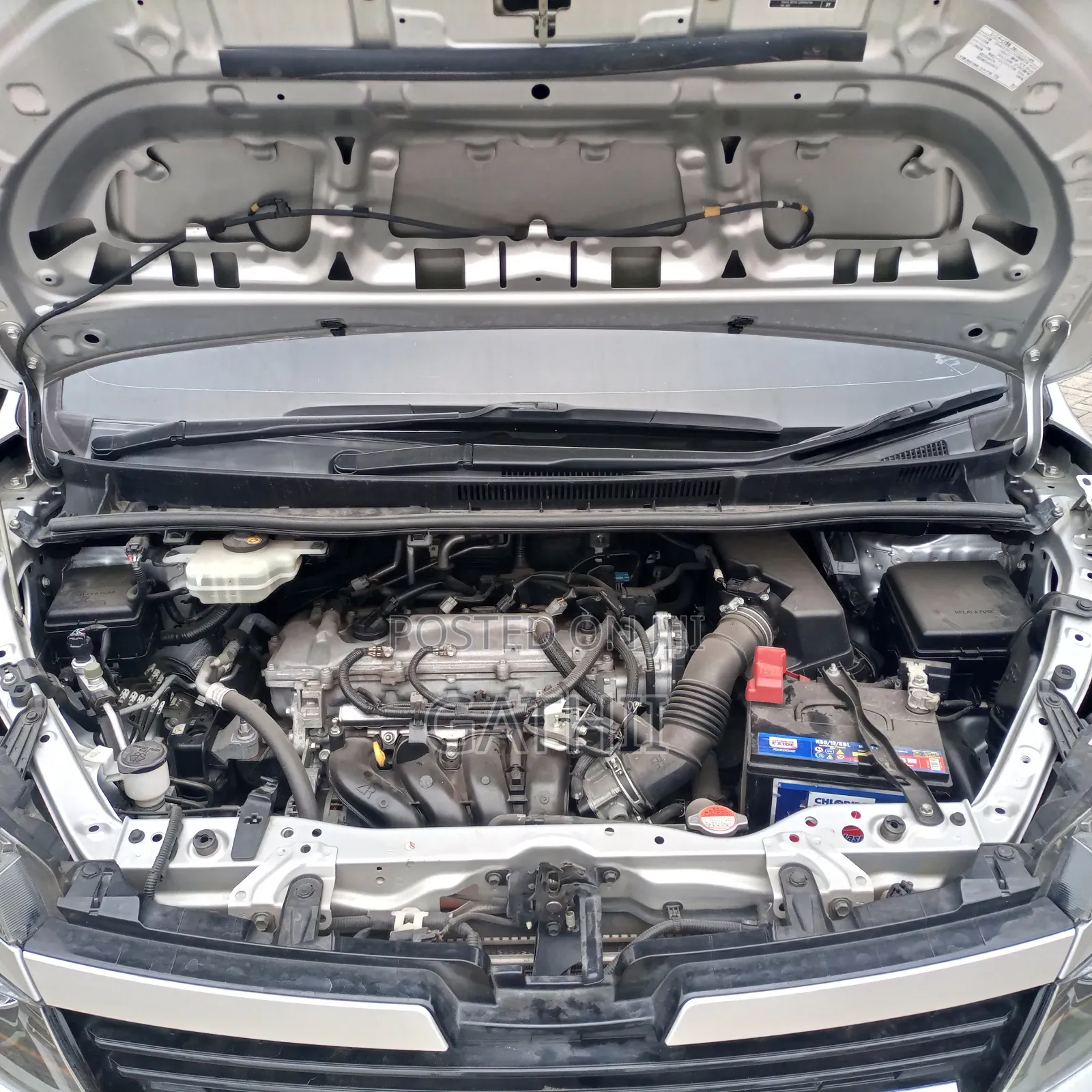 Toyota Voxy 2017 Silver