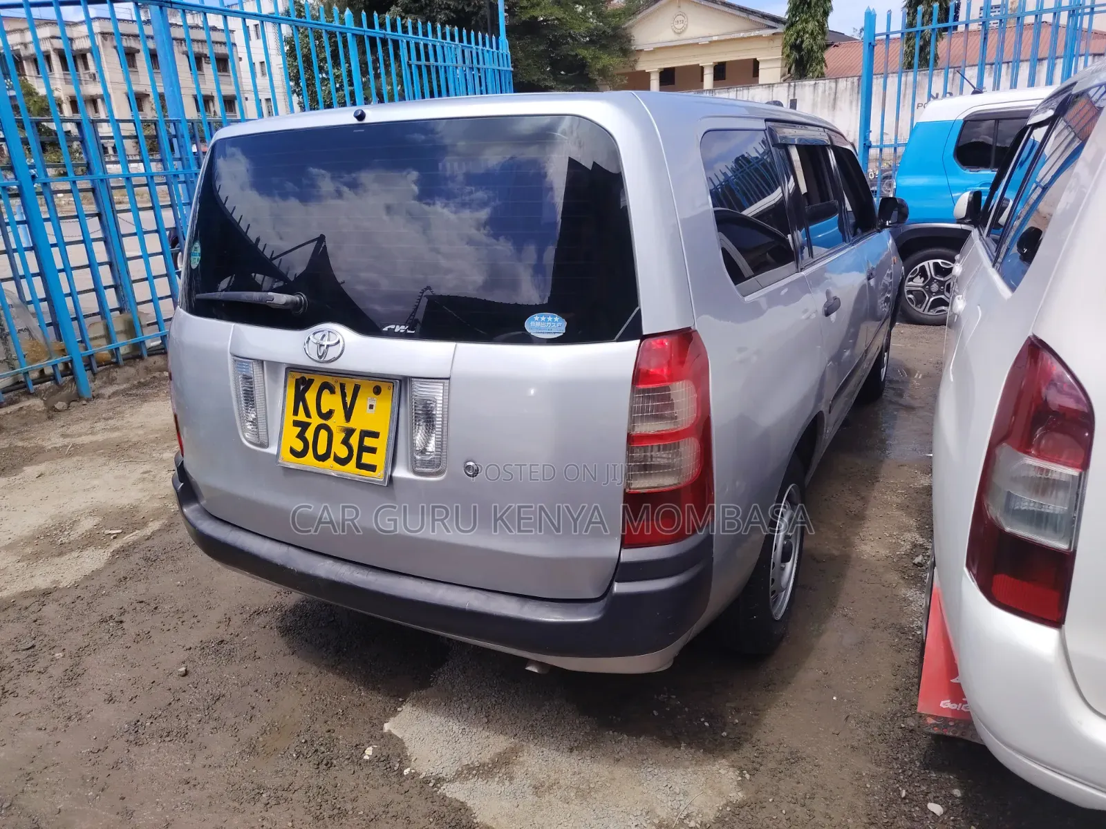 Toyota Succeed 2013 Silver