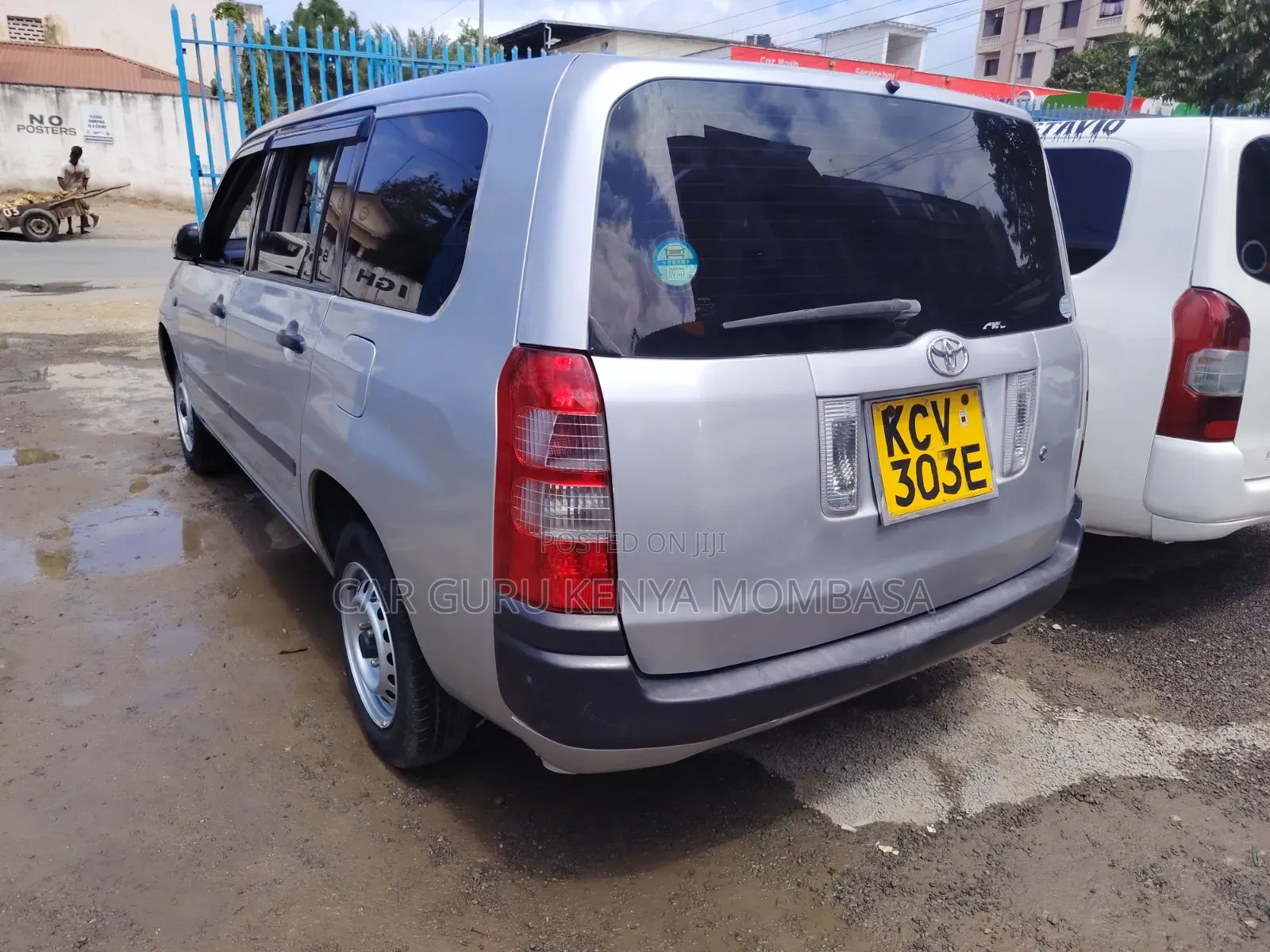 Toyota Succeed 2013 Silver