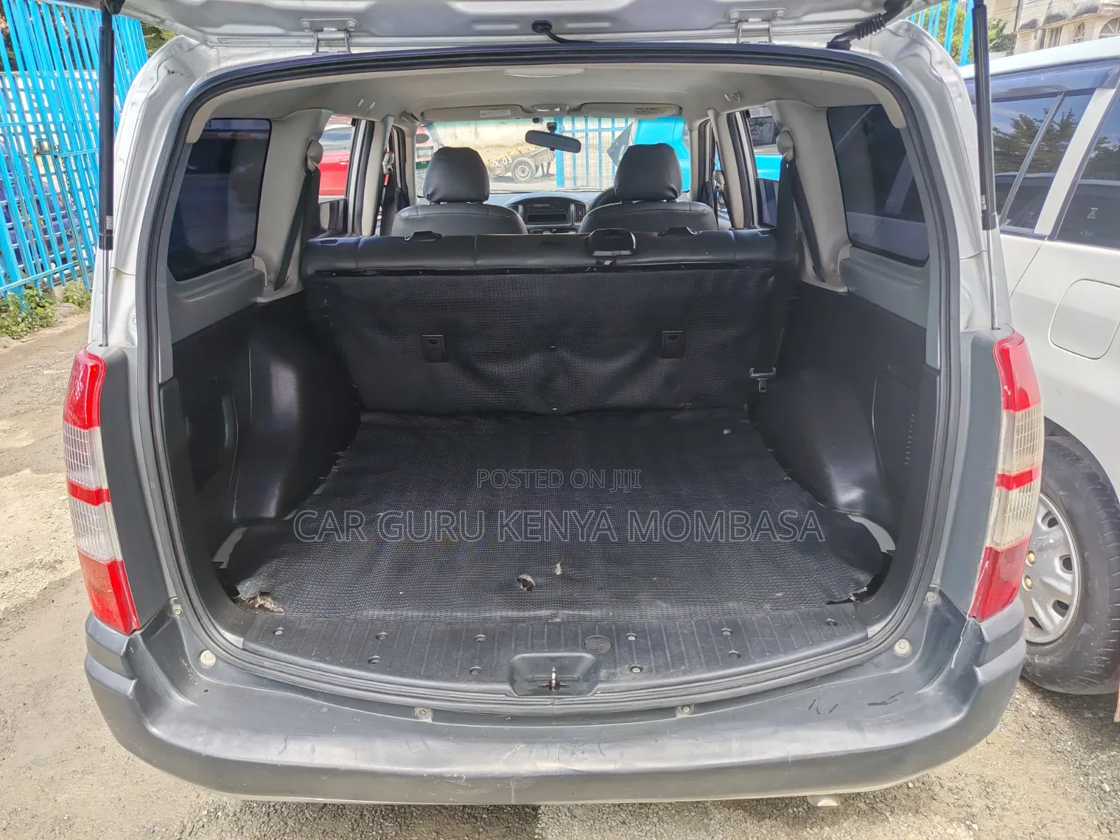 Toyota Succeed 2013 Silver