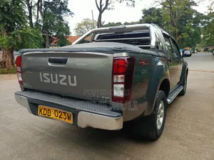 Isuzu D-MAX 2022 Gray