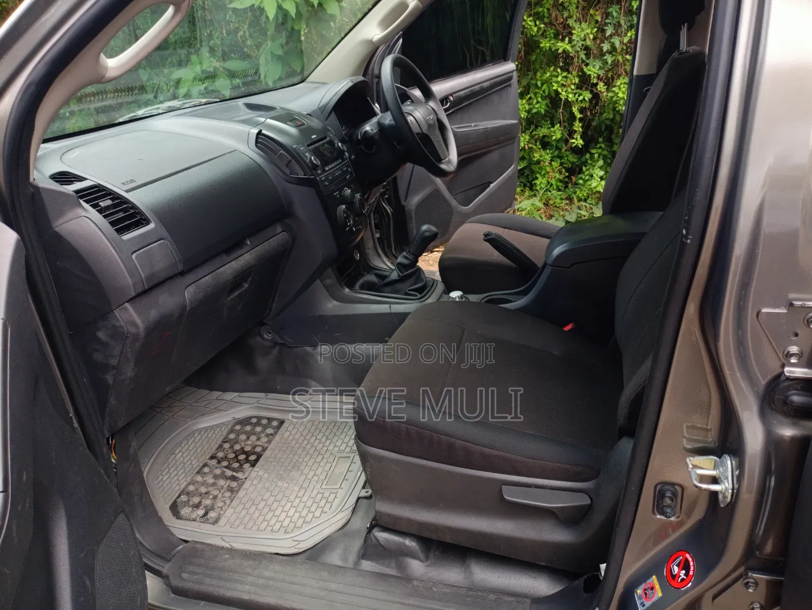Isuzu D-MAX 2022 Gray