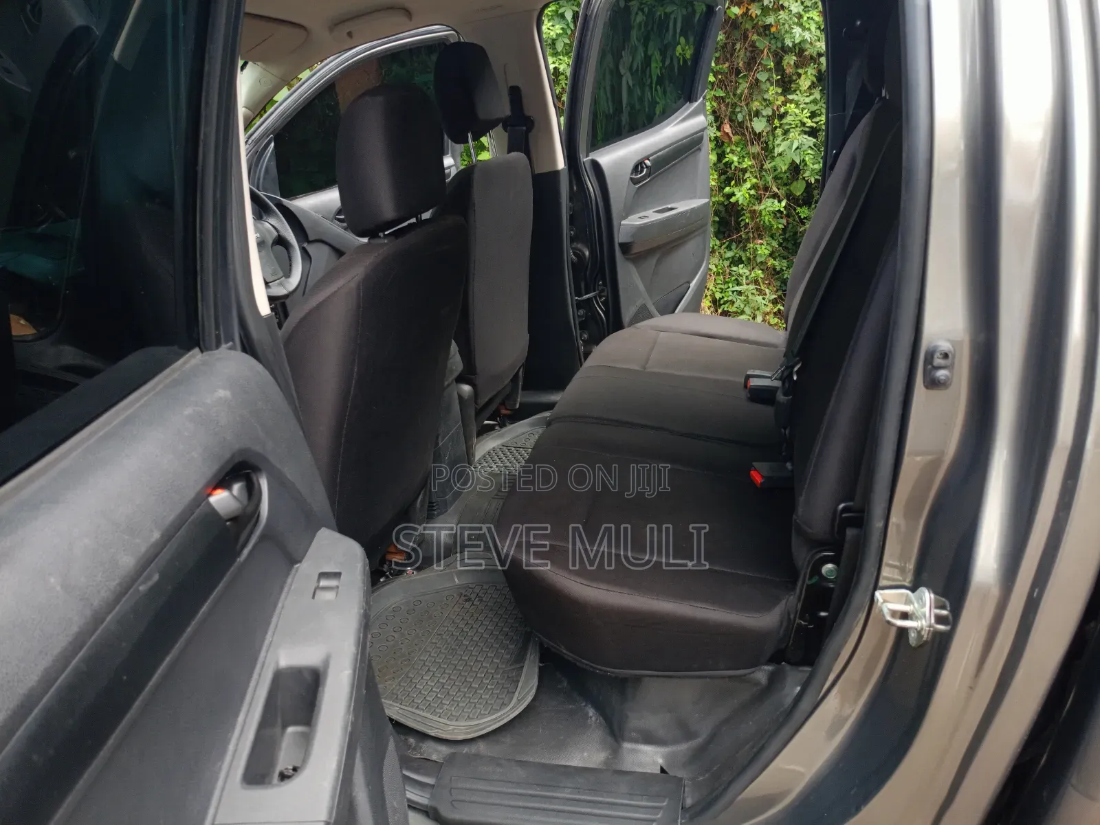 Isuzu D-MAX 2022 Gray