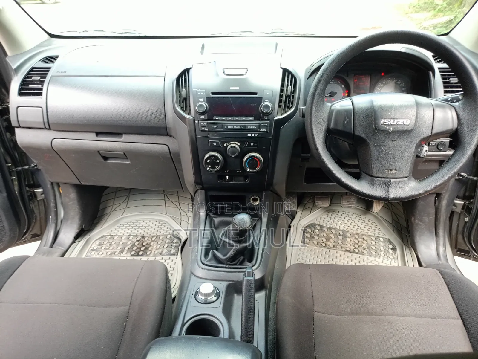 Isuzu D-MAX 2022 Gray